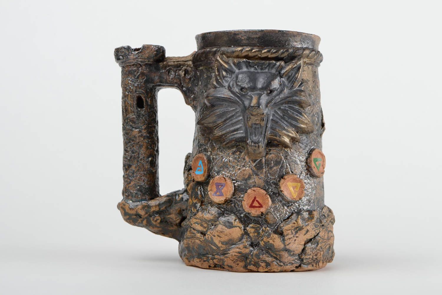 Handmade beer mug made of witch clay.