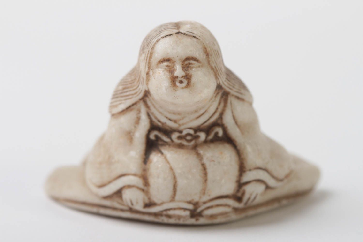 A small statuette of resin Vayu 