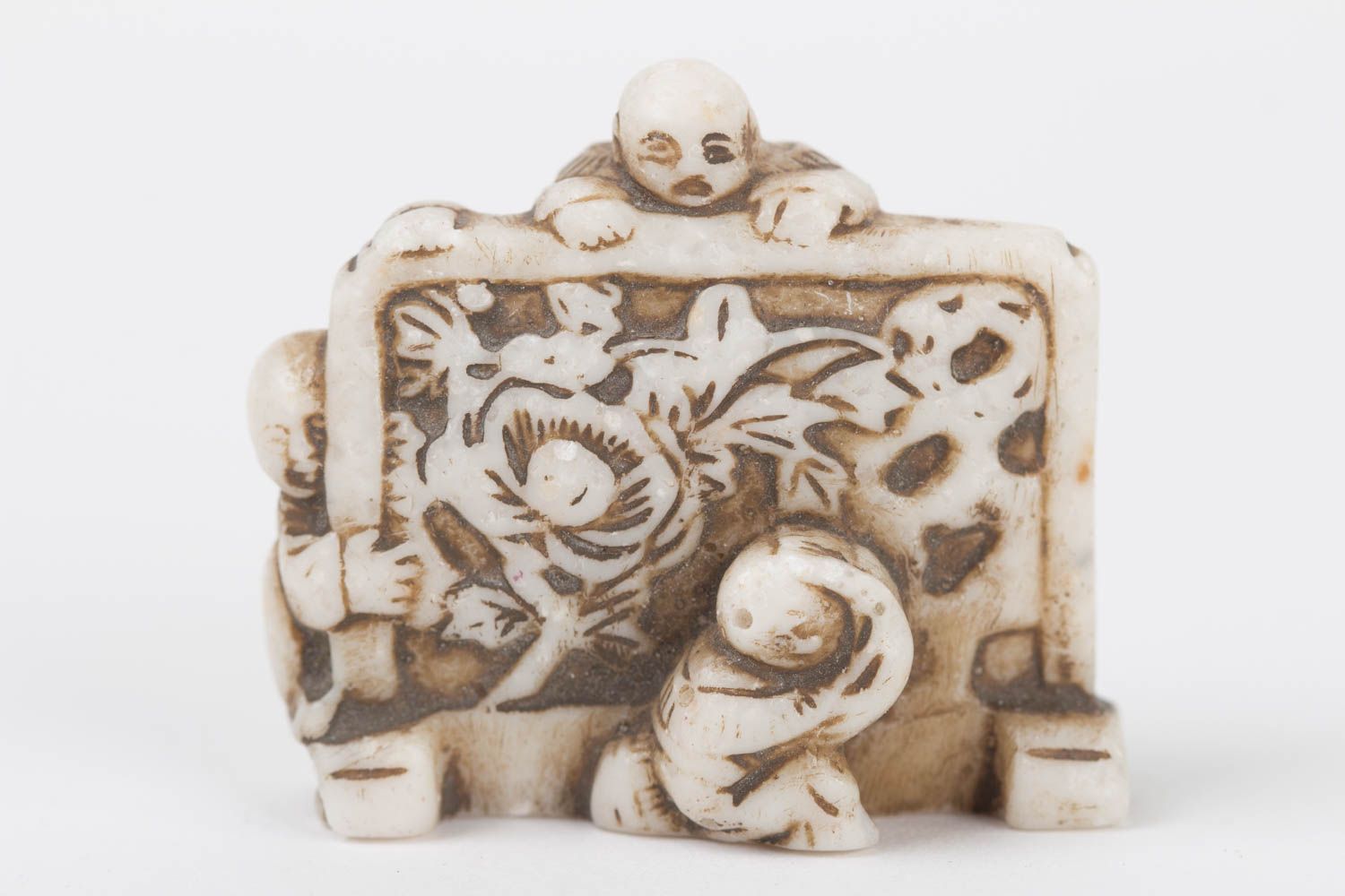 Handmade statuette, Caraco Boys made of polymer resin.