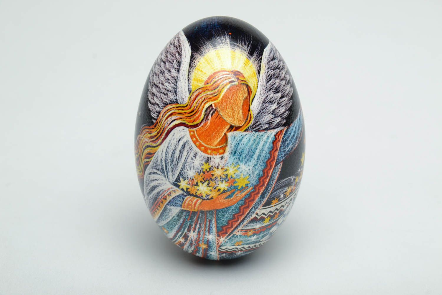 Author's goose egg Beautiful Angel in the technique of scratching