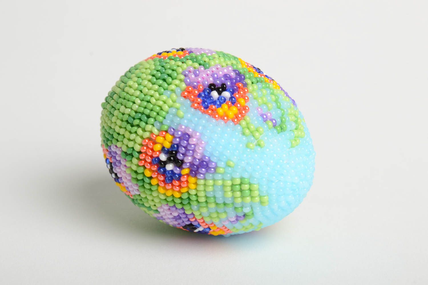 Decorative handmade beaded egg