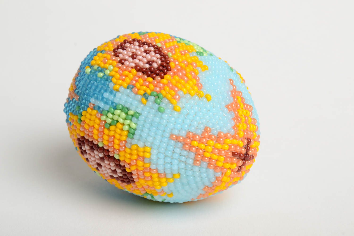 Beaded egg 